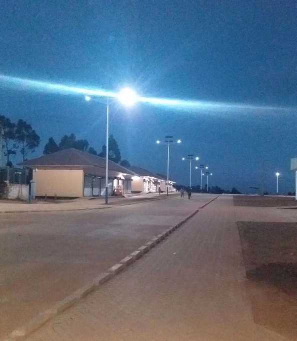 丘北县非洲科特迪瓦太阳能路灯工程